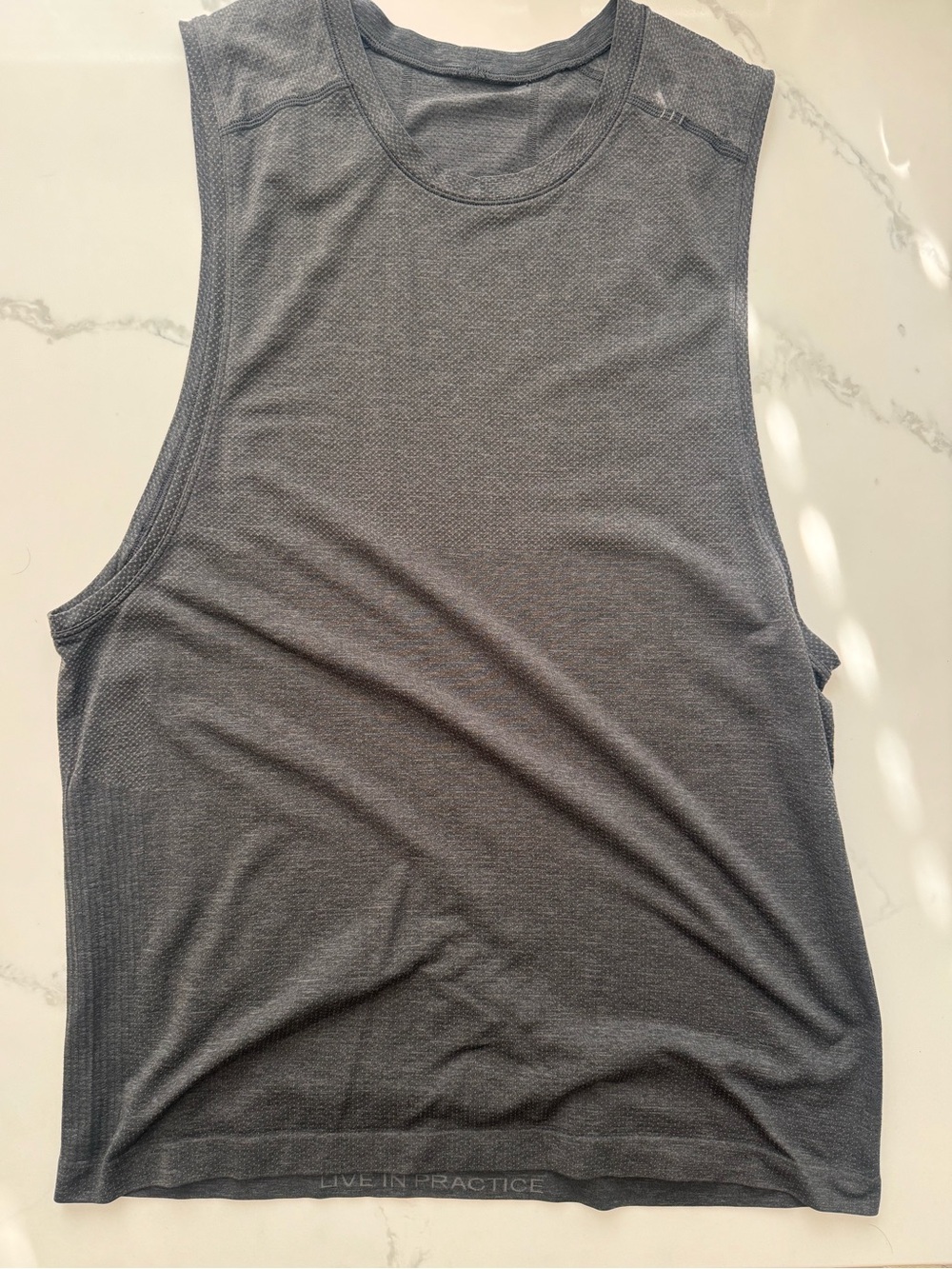 Lululemon MVT sleeveless - Picture 2 of 7